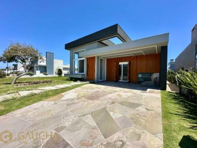 Casa em Condomínio 4 dormitórios para venda, Cond. Dubai Resort em Capão da Canoa | Ref.: 12446
