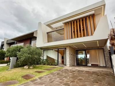 Casa em Condomínio 4 dormitórios para venda, Cond. Blue em Xangri-lá | Ref.: 12765