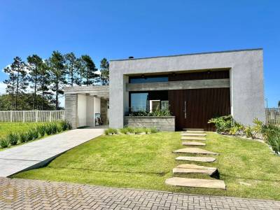 Casa em Condomínio 4 dormitórios para venda, Cond. Terrasul em Capão da Canoa | Ref.: 8702