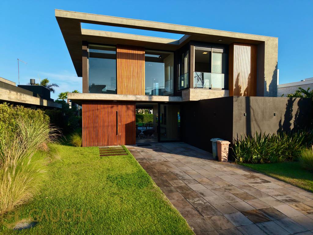 Casa em Condomínio 5 dormitórios para venda, Centro de Xangri-lá em Xangri-lá | Ref.: 9972